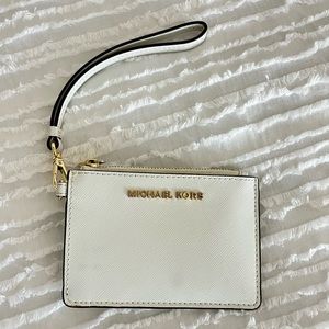 Michael Kors Wristlet (read description!!)